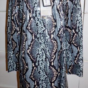 New GIORGIO ARMANI woman snake skin coat size 42